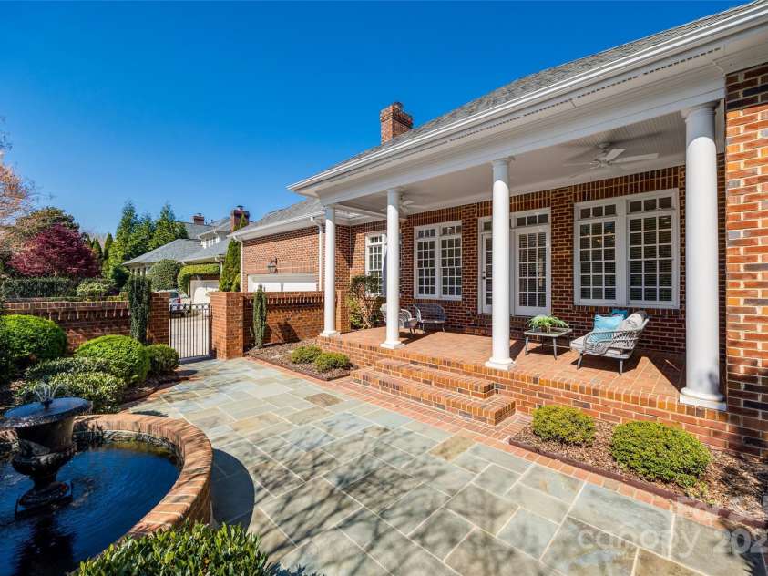 2622 Sheffield Crescent Court, Charlotte, NC 28226.  MLS# CAR4234742, YatesRealty ID 3729. 