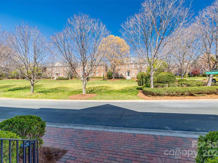 2622 Sheffield Crescent Court, Charlotte, NC 28226.  MLS# CAR4234742, YatesRealty ID 3729. 
