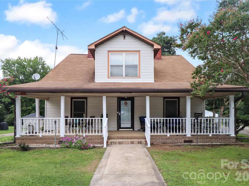501 Main Street, Granite Quarry, NC 28146.  MLS# CAR4316463, YatesRealty ID 3729. 