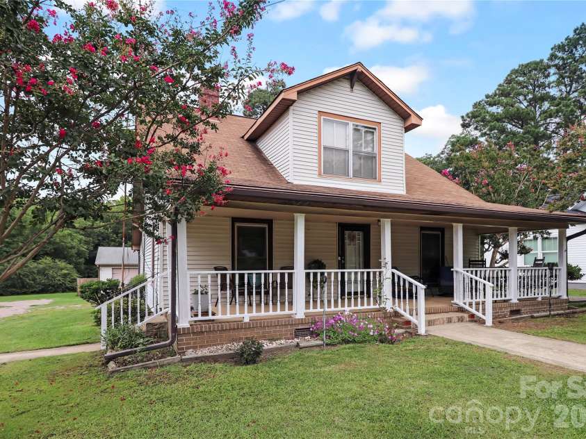 501 Main Street, Granite Quarry, NC 28146.  MLS# CAR4316463, YatesRealty ID 3729. 