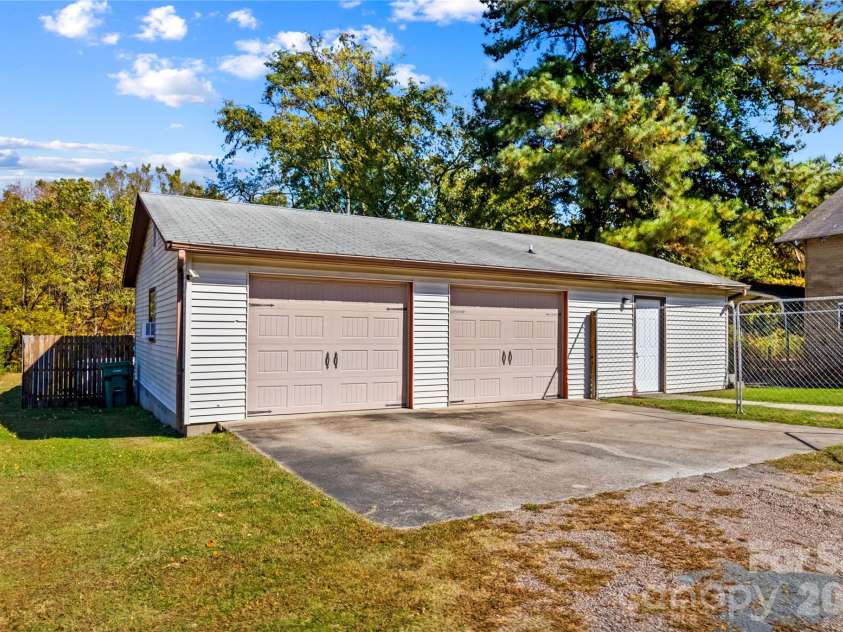 501 Main Street, Granite Quarry, NC 28146.  MLS# CAR4316463, YatesRealty ID 3729. 