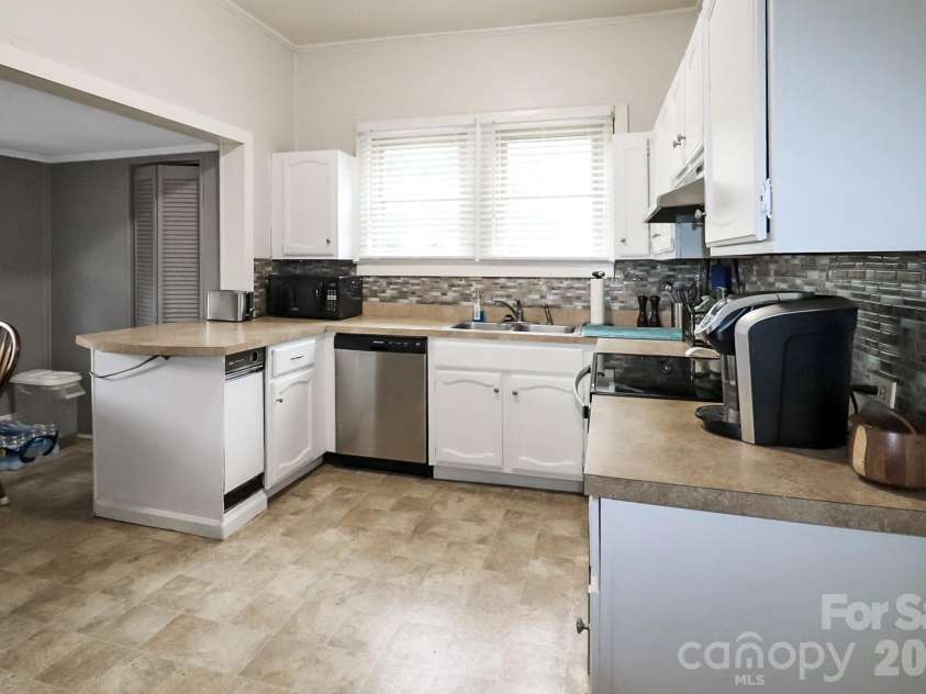 501 Main Street, Granite Quarry, NC 28146.  MLS# CAR4316463, YatesRealty ID 3729. 