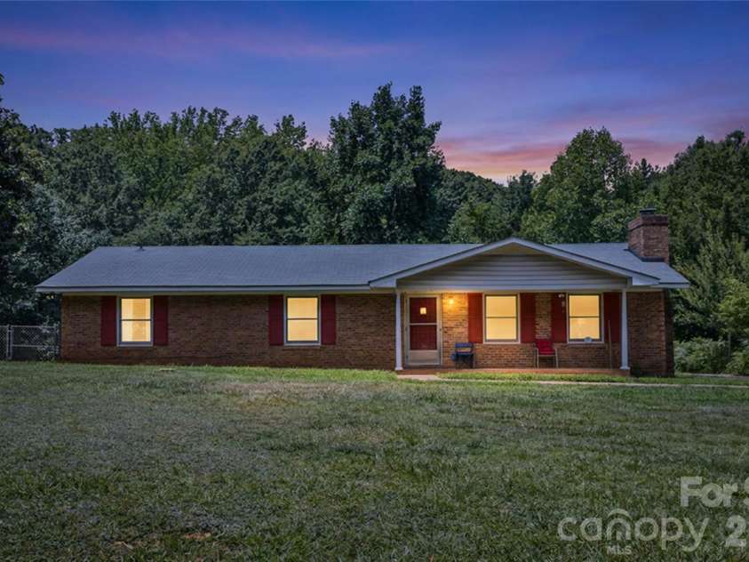 3304 Griffith Road, Monroe, NC 28112.  MLS# CAR4396831, YatesRealty ID 37290. 