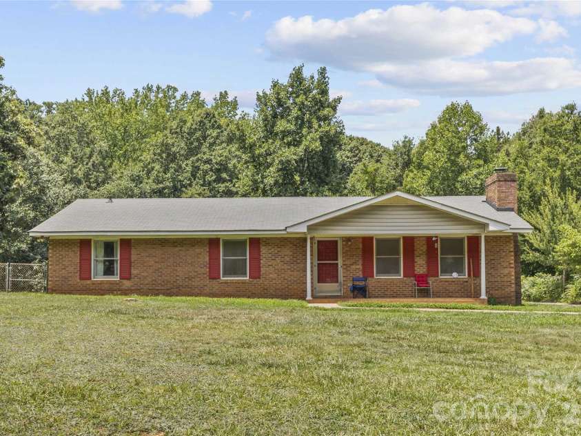 3304 Griffith Road, Monroe, NC 28112.  MLS# CAR4396831, YatesRealty ID 37290. 