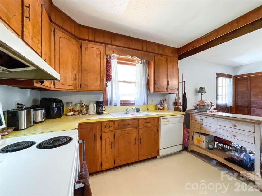 3304 Griffith Road, Monroe, NC 28112.  MLS# CAR4424980, YatesRealty ID 37290. 