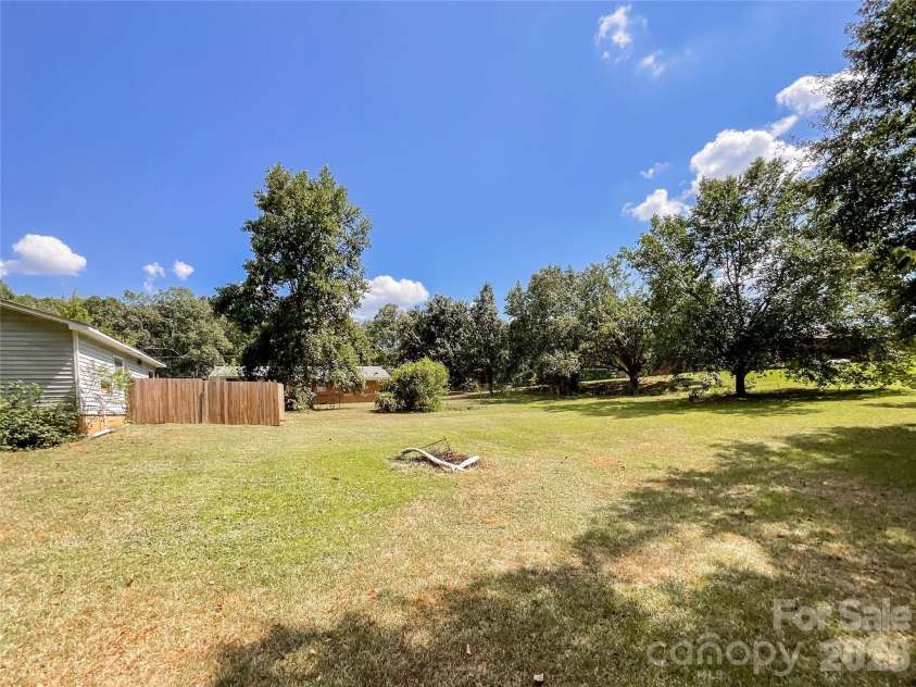 3304 Griffith Road, Monroe, NC 28112.  MLS# CAR4424980, YatesRealty ID 37290. 