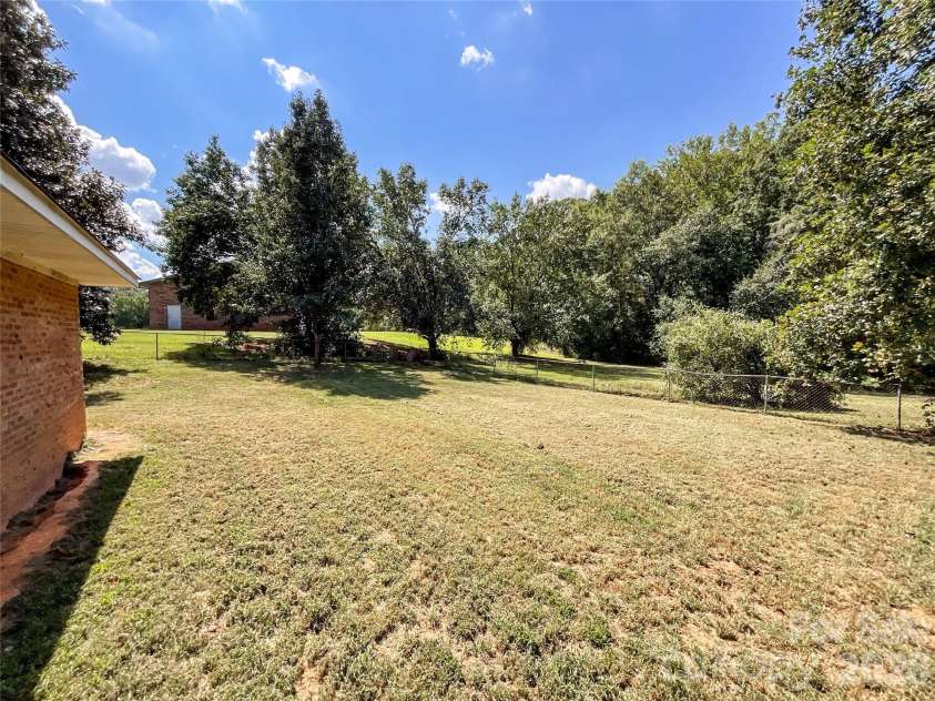 3304 Griffith Road, Monroe, NC 28112.  MLS# CAR4424980, YatesRealty ID 37290. 