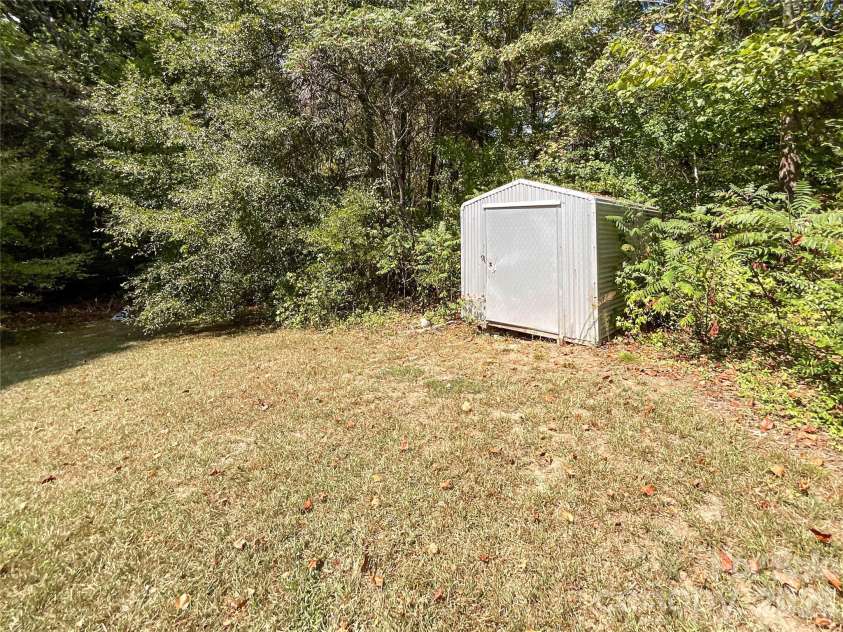 3304 Griffith Road, Monroe, NC 28112.  MLS# CAR4424980, YatesRealty ID 37290. 