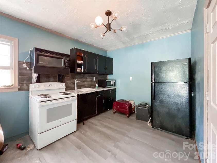 3304 Griffith Road, Monroe, NC 28112.  MLS# CAR4424980, YatesRealty ID 37290. 