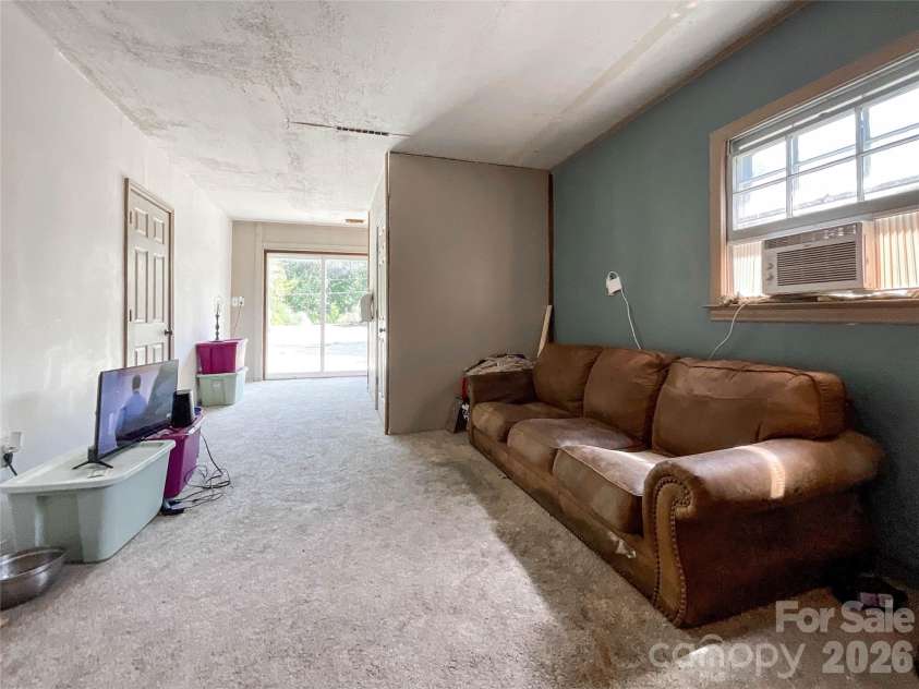 3304 Griffith Road, Monroe, NC 28112.  MLS# CAR4424980, YatesRealty ID 37290. 