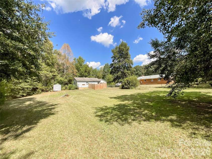 3304 Griffith Road, Monroe, NC 28112.  MLS# CAR4424980, YatesRealty ID 37290. 