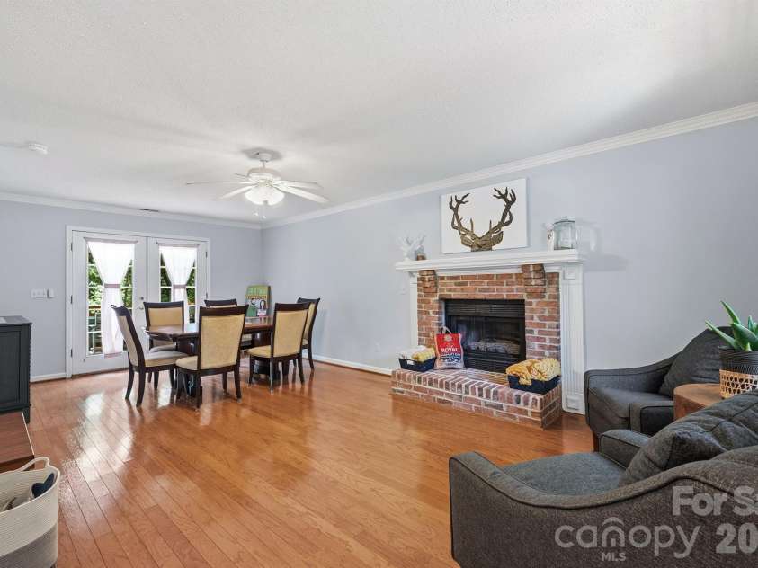 6421 Whitewater Drive, Charlotte, NC 28214.  MLS# CAR4399333, YatesRealty ID 37292. 