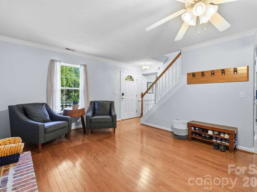 6421 Whitewater Drive, Charlotte, NC 28214.  MLS# CAR4399333, YatesRealty ID 37292. 