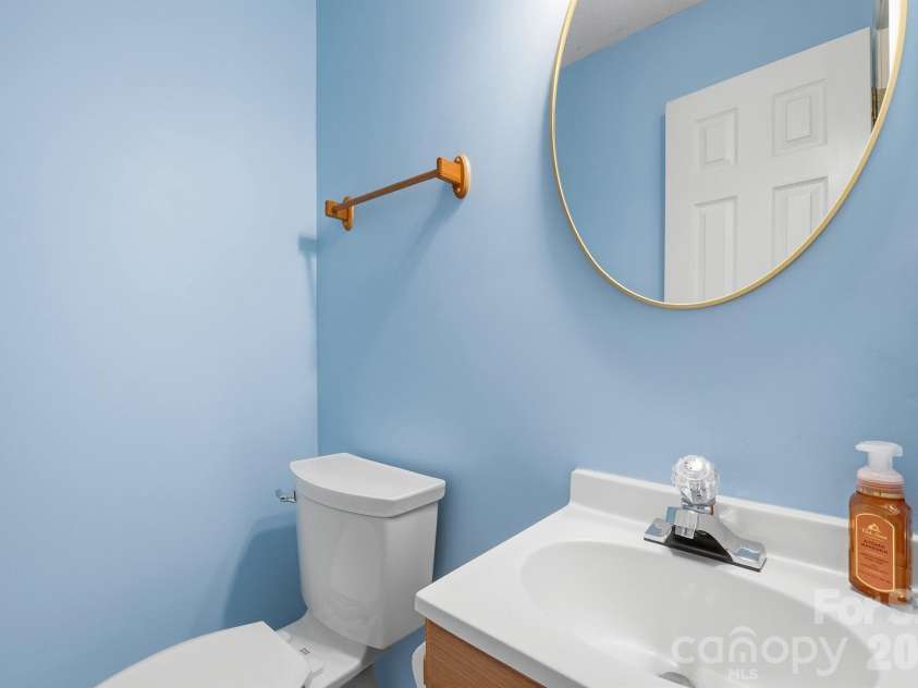 6421 Whitewater Drive, Charlotte, NC 28214.  MLS# CAR4399333, YatesRealty ID 37292. 
