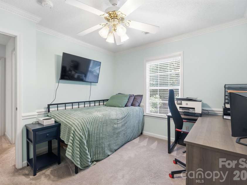 6421 Whitewater Drive, Charlotte, NC 28214.  MLS# CAR4399333, YatesRealty ID 37292. 