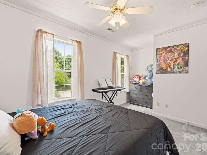 6421 Whitewater Drive, Charlotte, NC 28214.  MLS# CAR4399333, YatesRealty ID 37292. 