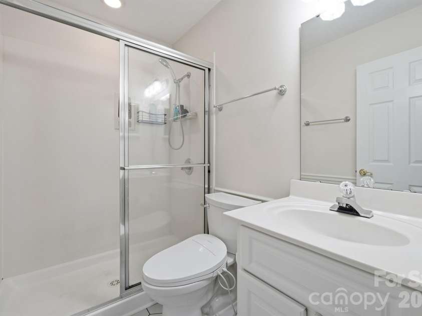 6421 Whitewater Drive, Charlotte, NC 28214.  MLS# CAR4399333, YatesRealty ID 37292. 