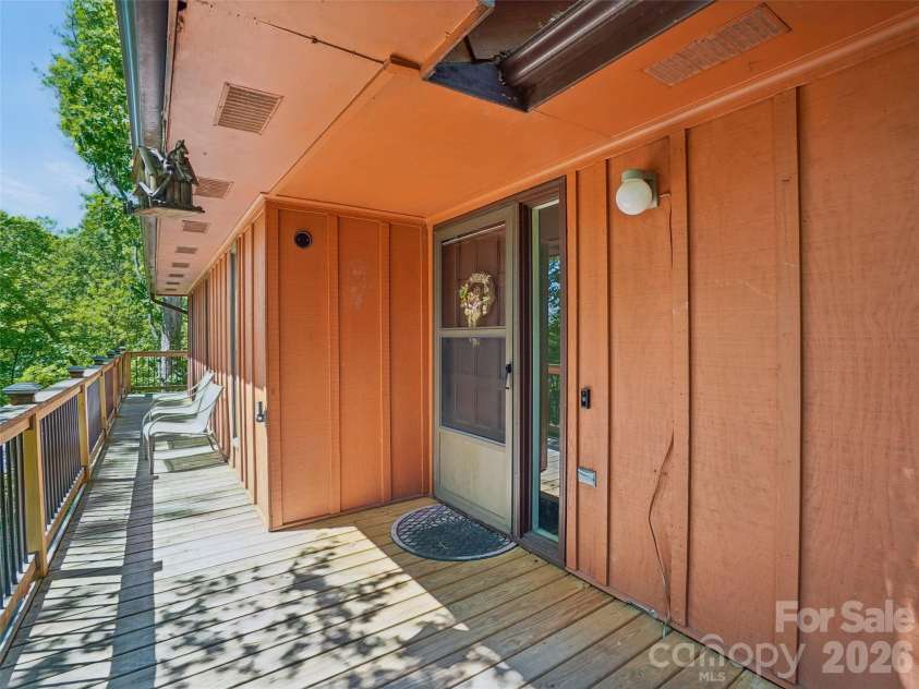 41 Saint Andrews Road, Arden, NC 28704.  MLS# CAR4377125, YatesRealty ID 37293. 