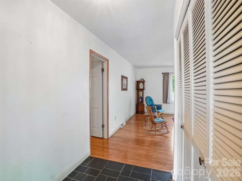 41 Saint Andrews Road, Arden, NC 28704.  MLS# CAR4377125, YatesRealty ID 37293. 