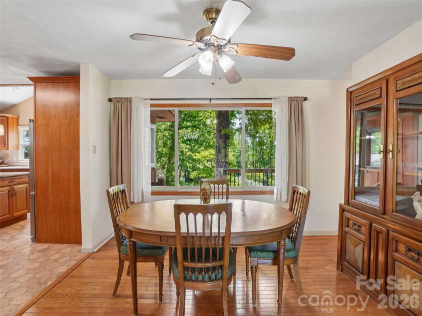 41 Saint Andrews Road, Arden, NC 28704.  MLS# CAR4377125, YatesRealty ID 37293. 