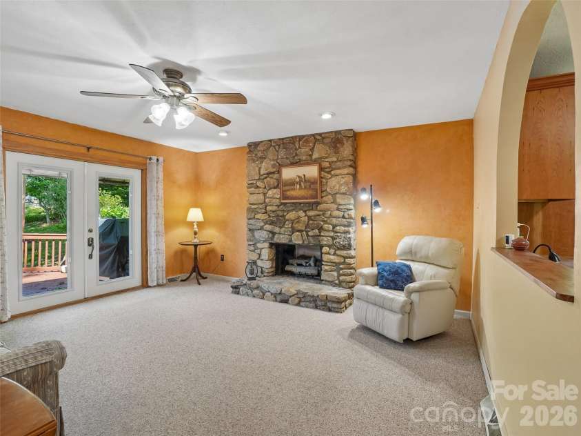 41 Saint Andrews Road, Arden, NC 28704.  MLS# CAR4377125, YatesRealty ID 37293. 