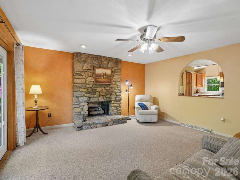 41 Saint Andrews Road, Arden, NC 28704.  MLS# CAR4377125, YatesRealty ID 37293. 