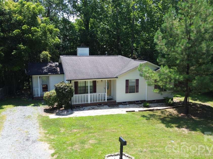 1926 Pinevalley Road, Rock Hill, SC 29732.  MLS# CAR4401771, YatesRealty ID 37296. Midbrook Subdivision with NO HOA!