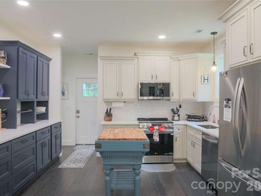611 Twinbrook Lane, Maggie Valley, NC 28751.  MLS# CAR4402922, YatesRealty ID 37298. 