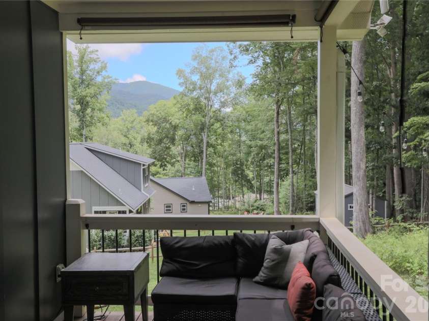 611 Twinbrook Lane, Maggie Valley, NC 28751.  MLS# CAR4402922, YatesRealty ID 37298. 
