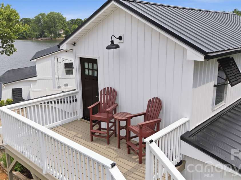 362 Shepps Boat Dock Road, Lexington, NC 27292.  MLS# CAR4403005, YatesRealty ID 37299. 