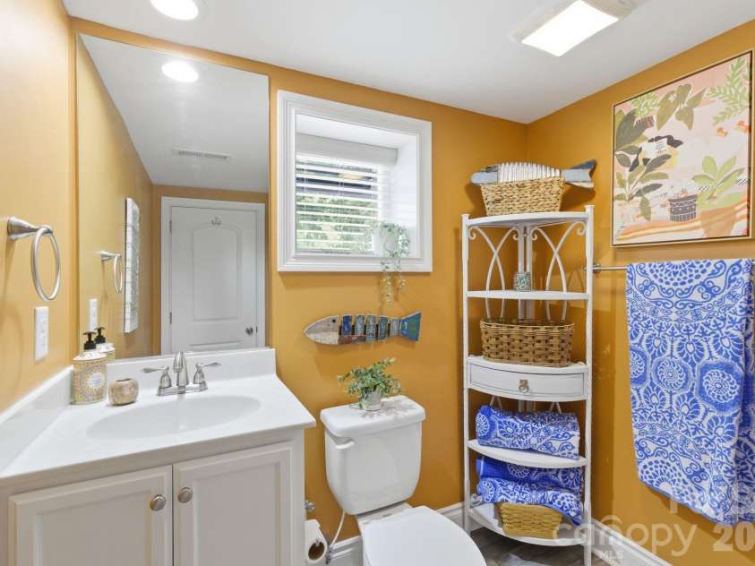 362 Shepps Boat Dock Road, Lexington, NC 27292.  MLS# CAR4403005, YatesRealty ID 37299. 