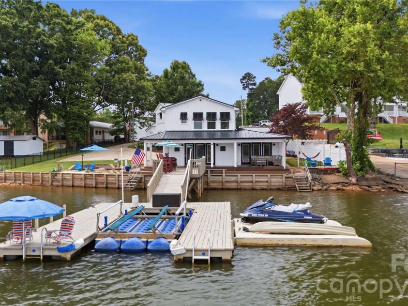 362 Shepps Boat Dock Road, Lexington, NC 27292.  MLS# CAR4403005, YatesRealty ID 37299. 