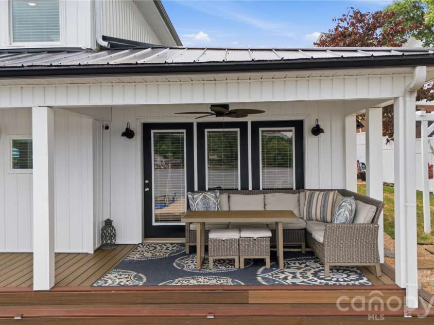 362 Shepps Boat Dock Road, Lexington, NC 27292.  MLS# CAR4403005, YatesRealty ID 37299. 