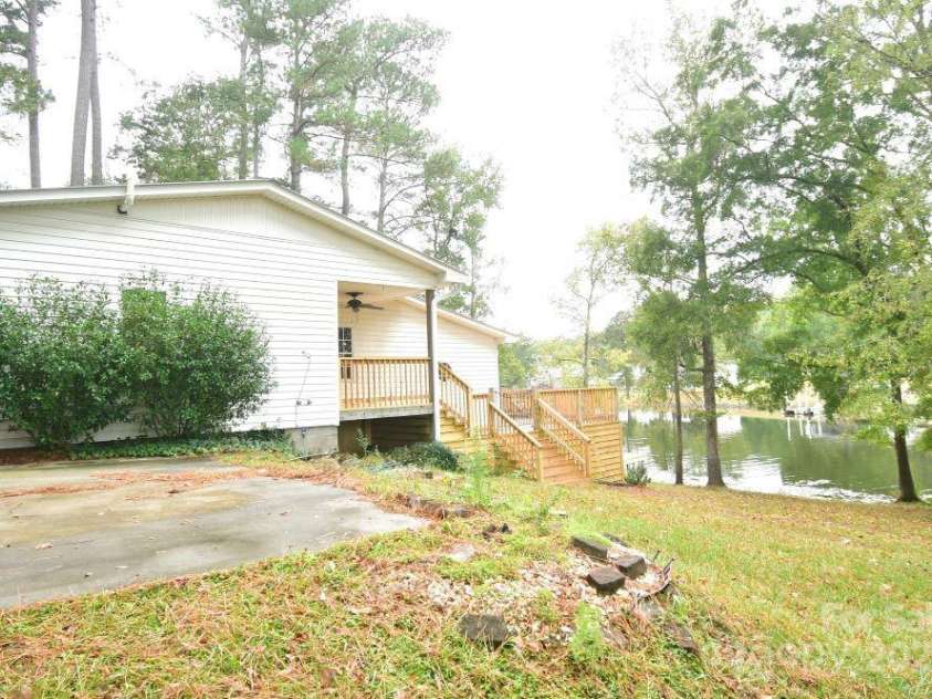 2171 John G Richards Road, Camden, SC 29020.  MLS# CAR4305445, YatesRealty ID 373. 