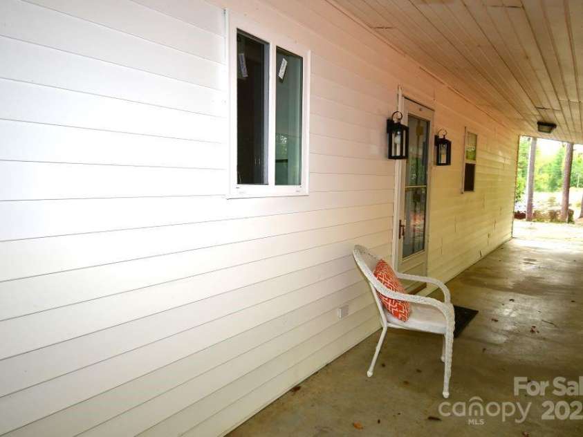 2171 John G Richards Road, Camden, SC 29020.  MLS# CAR4305445, YatesRealty ID 373. 