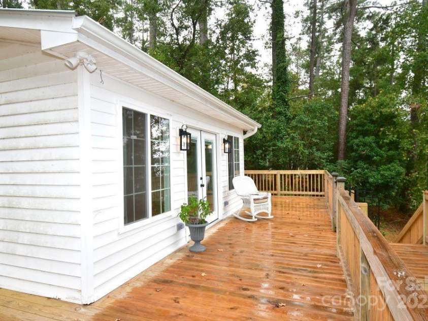 2171 John G Richards Road, Camden, SC 29020.  MLS# CAR4305445, YatesRealty ID 373. 