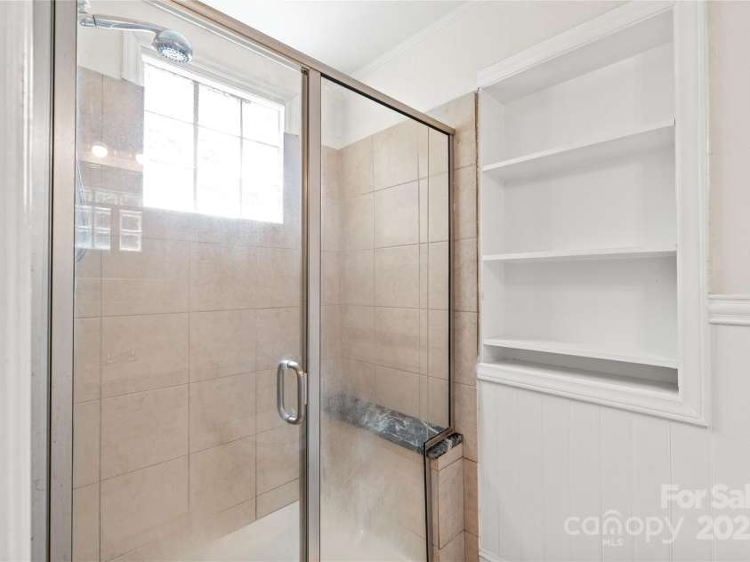 917 Sunnyside Avenue, Charlotte, NC 28204.  MLS# CAR4281555, YatesRealty ID 3730. 