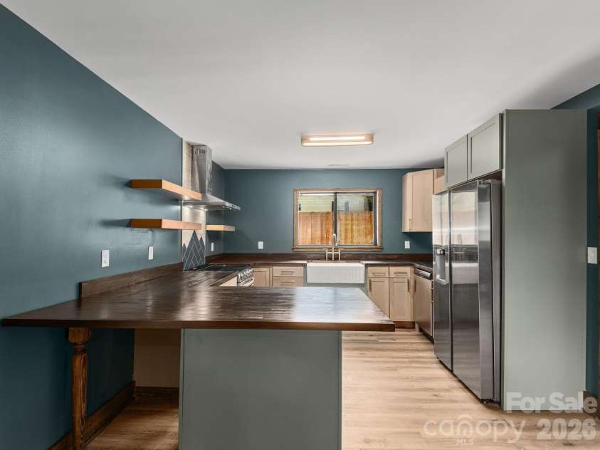 78 Travis Street, Clyde, NC 28721.  MLS# CAR4404246, YatesRealty ID 37300. 