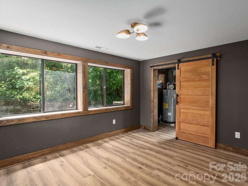 78 Travis Street, Clyde, NC 28721.  MLS# CAR4404246, YatesRealty ID 37300. 