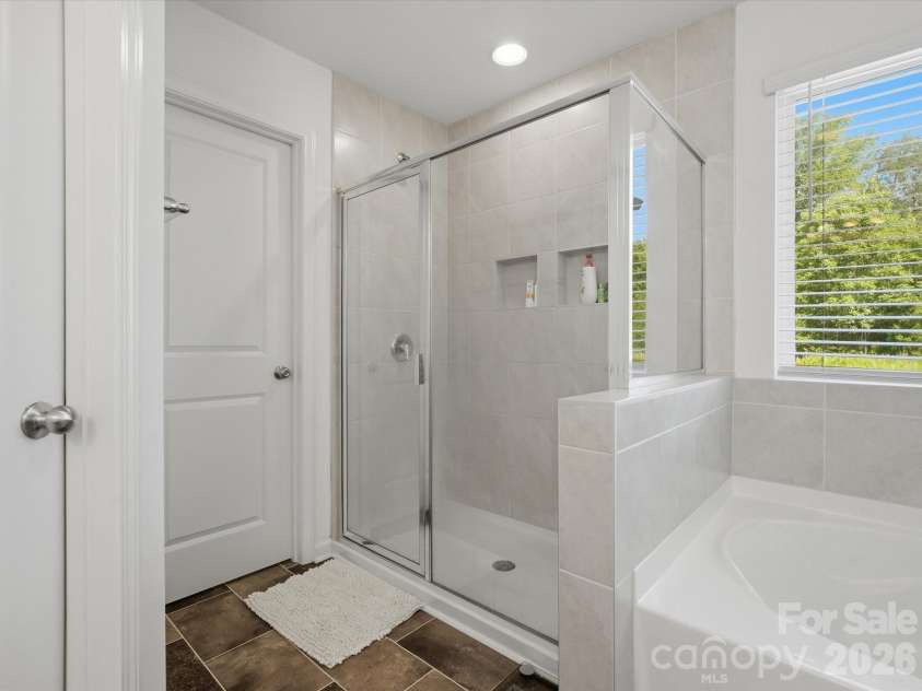 1716 Valkrie Place, York, SC 29745.  MLS# CAR4401953, YatesRealty ID 37302. Primary bathroom