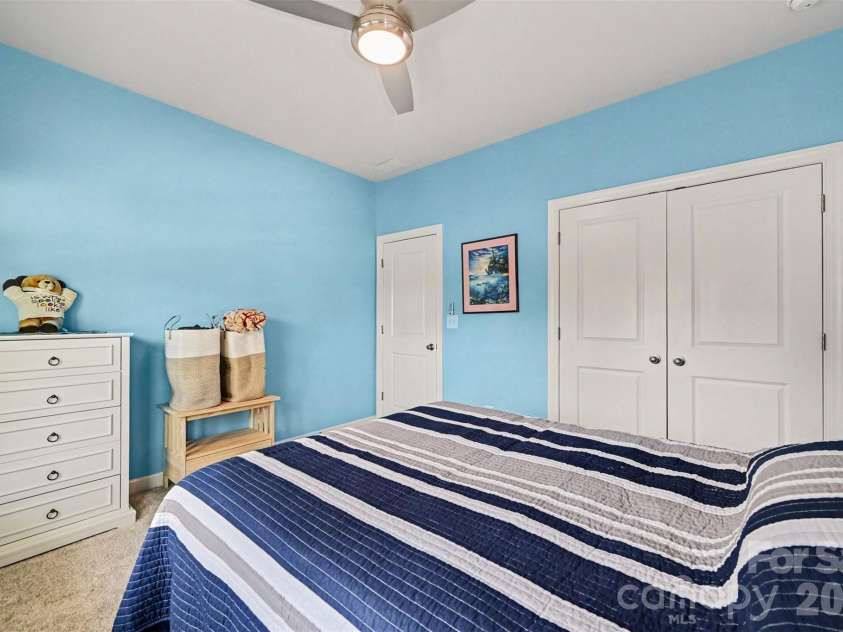 9330 Festival Way, Charlotte, NC 28215.  MLS# CAR4400188, YatesRealty ID 37303. 