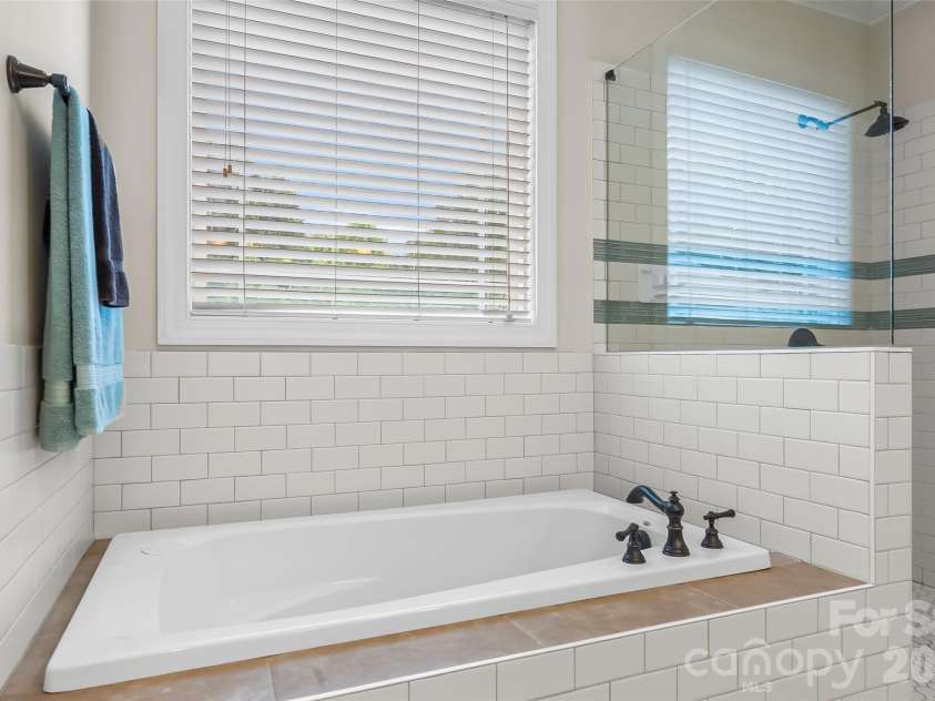 1776 White Water Court, Hickory, NC 28602.  MLS# CAR4400743, YatesRealty ID 37307. 