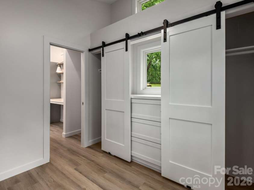 30 Pine Road, Asheville, NC 28805.  MLS# CAR4403930, YatesRealty ID 37308. 