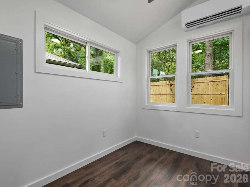 30 Pine Road, Asheville, NC 28805.  MLS# CAR4403930, YatesRealty ID 37308. 