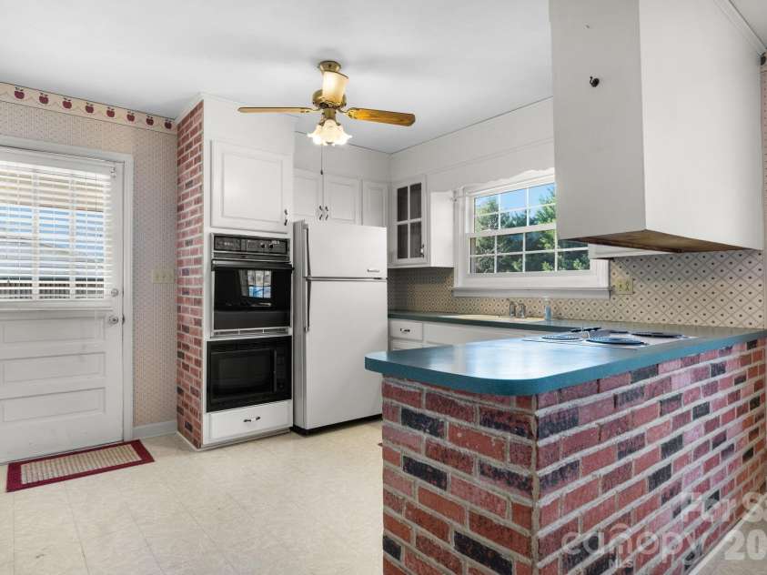 1306 Delwood Drive, Lenoir, NC 28645.  MLS# CAR4337776, YatesRealty ID 3731. 