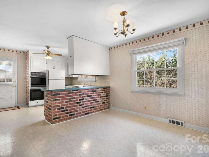 1306 Delwood Drive, Lenoir, NC 28645.  MLS# CAR4337776, YatesRealty ID 3731. 