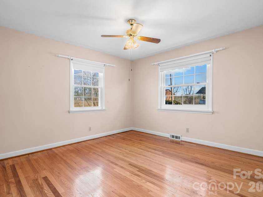 1306 Delwood Drive, Lenoir, NC 28645.  MLS# CAR4337776, YatesRealty ID 3731. 