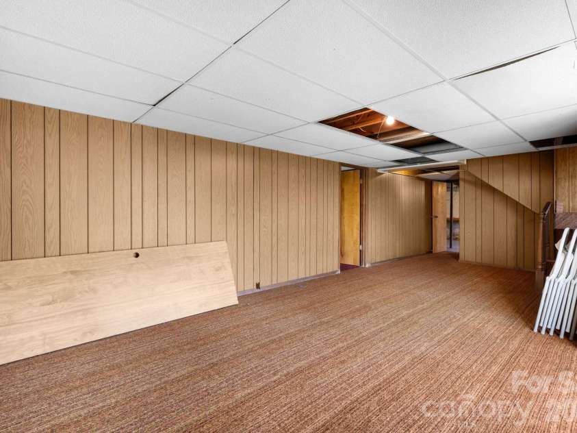 1306 Delwood Drive, Lenoir, NC 28645.  MLS# CAR4337776, YatesRealty ID 3731. 