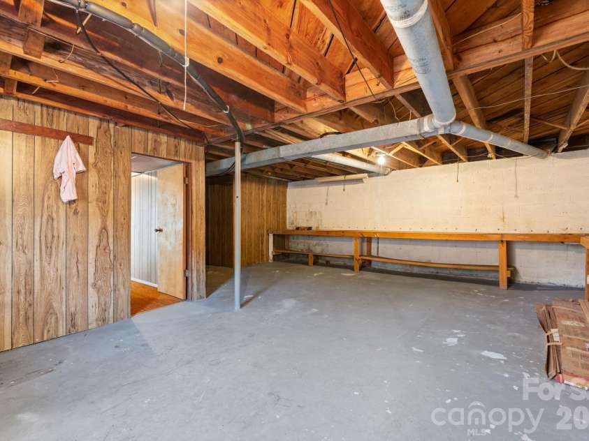 1306 Delwood Drive, Lenoir, NC 28645.  MLS# CAR4337776, YatesRealty ID 3731. 