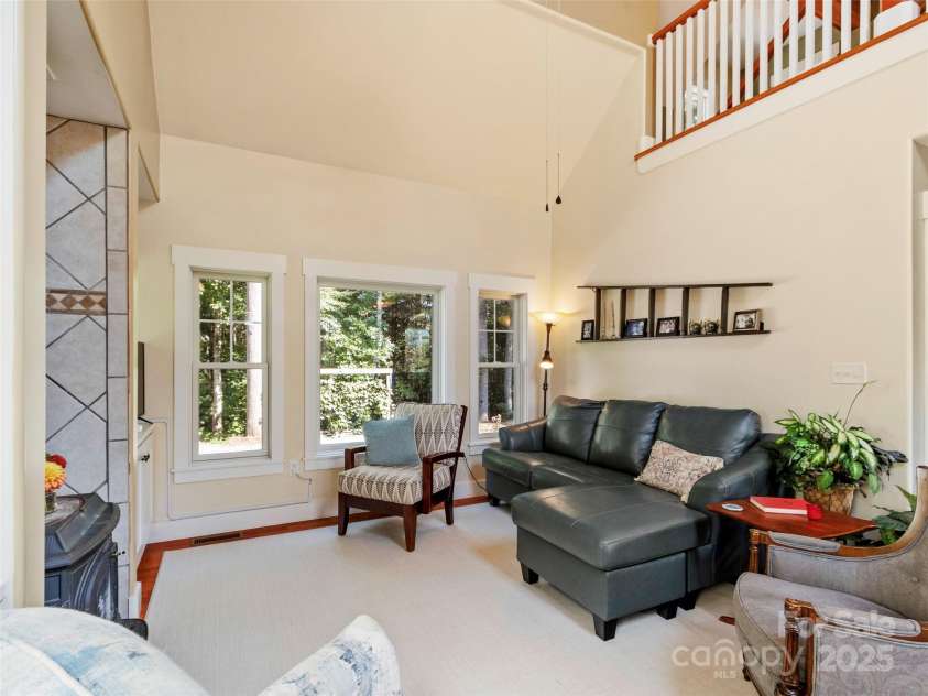 97 Gordon Lane, Burnsville, NC 28714.  MLS# CAR4293904, YatesRealty ID 3731. 